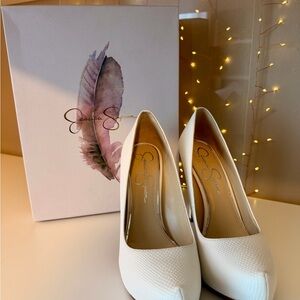 Jessica Simpson Cream Platform Heels